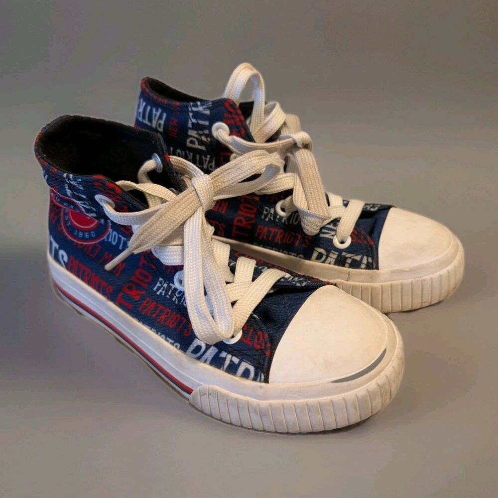 New England Patriots Youth High Top Shoes FOCO Size 13-1 NFL Team Sneakers